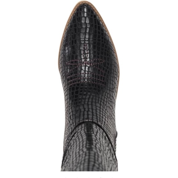 Black cowboy boots - Picture 2 of 3